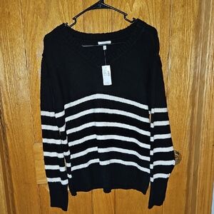 Black and White Striped Women's Sweater